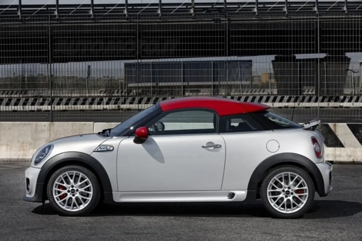 Nuova Mini Coupè: ecco il listino prezzi (2)
