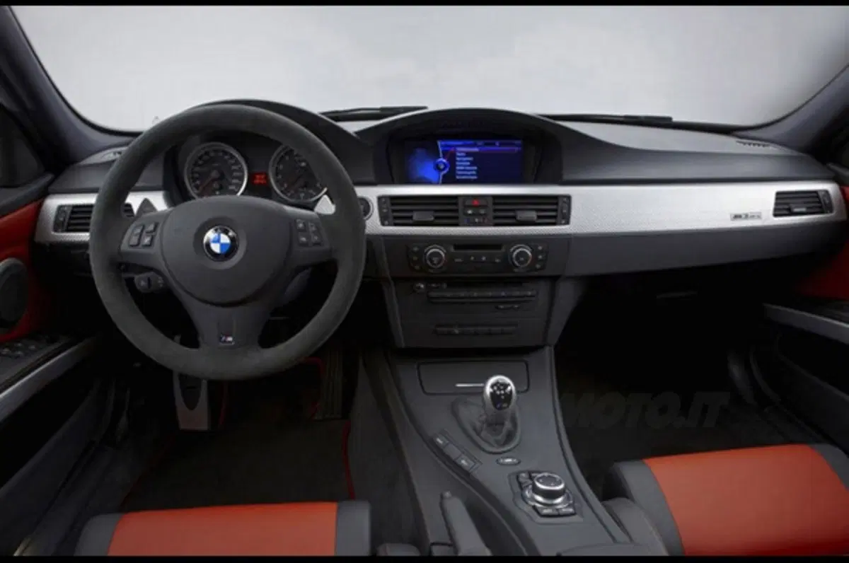 BMW M3 CRT (23)
