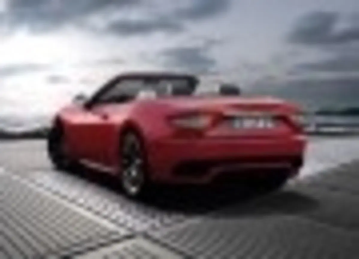 Maserati Grancabrio Sport: svelato il listino (4)