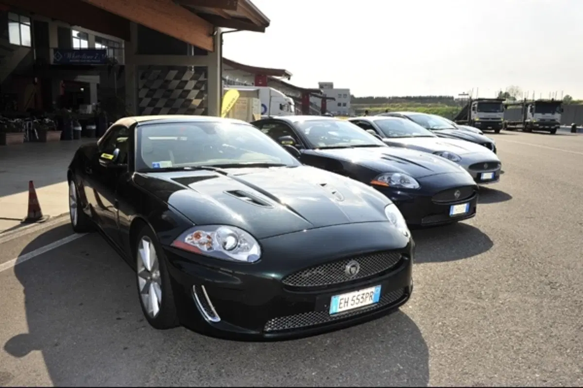 Jaguar Supercharged Academy (8)