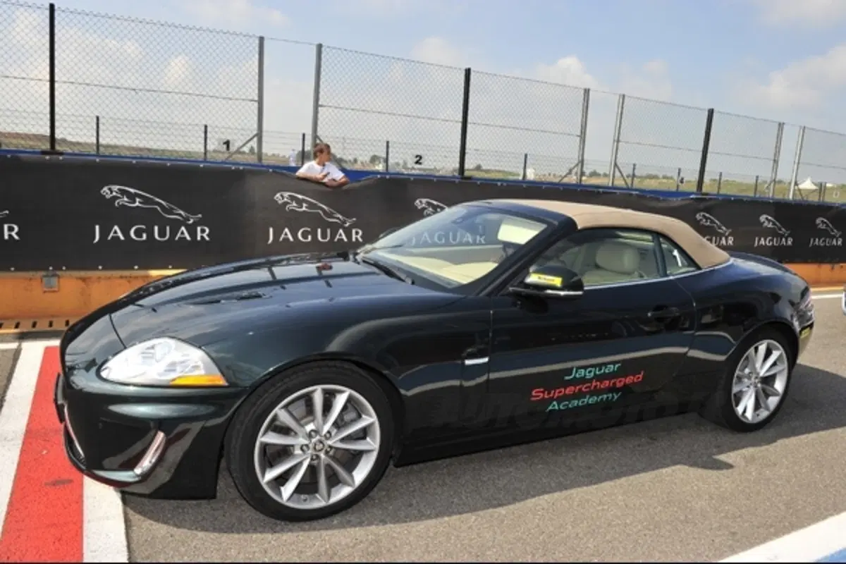 Jaguar Supercharged Academy (16)