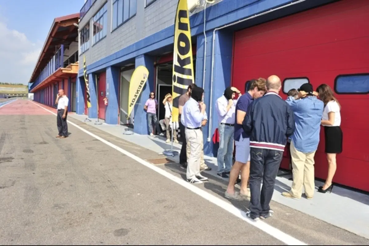 Jaguar Supercharged Academy (17)