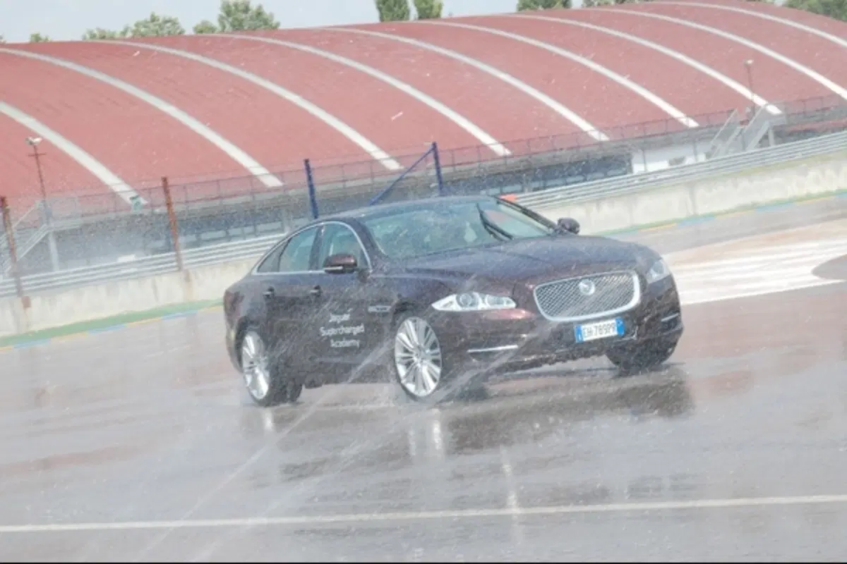 Jaguar Supercharged Academy (47)