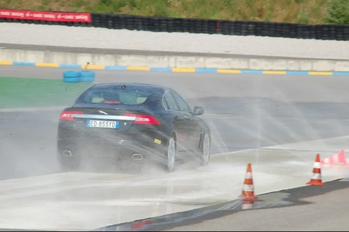 Jaguar Supercharged Academy (53)