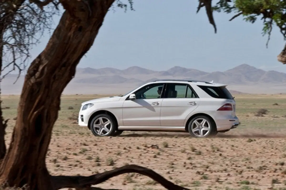 Nuova Mercedes ML: svelato il prezzo di listino (19)