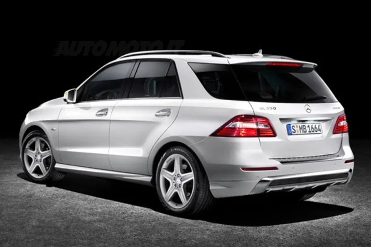Nuova Mercedes ML: svelato il prezzo di listino (25)