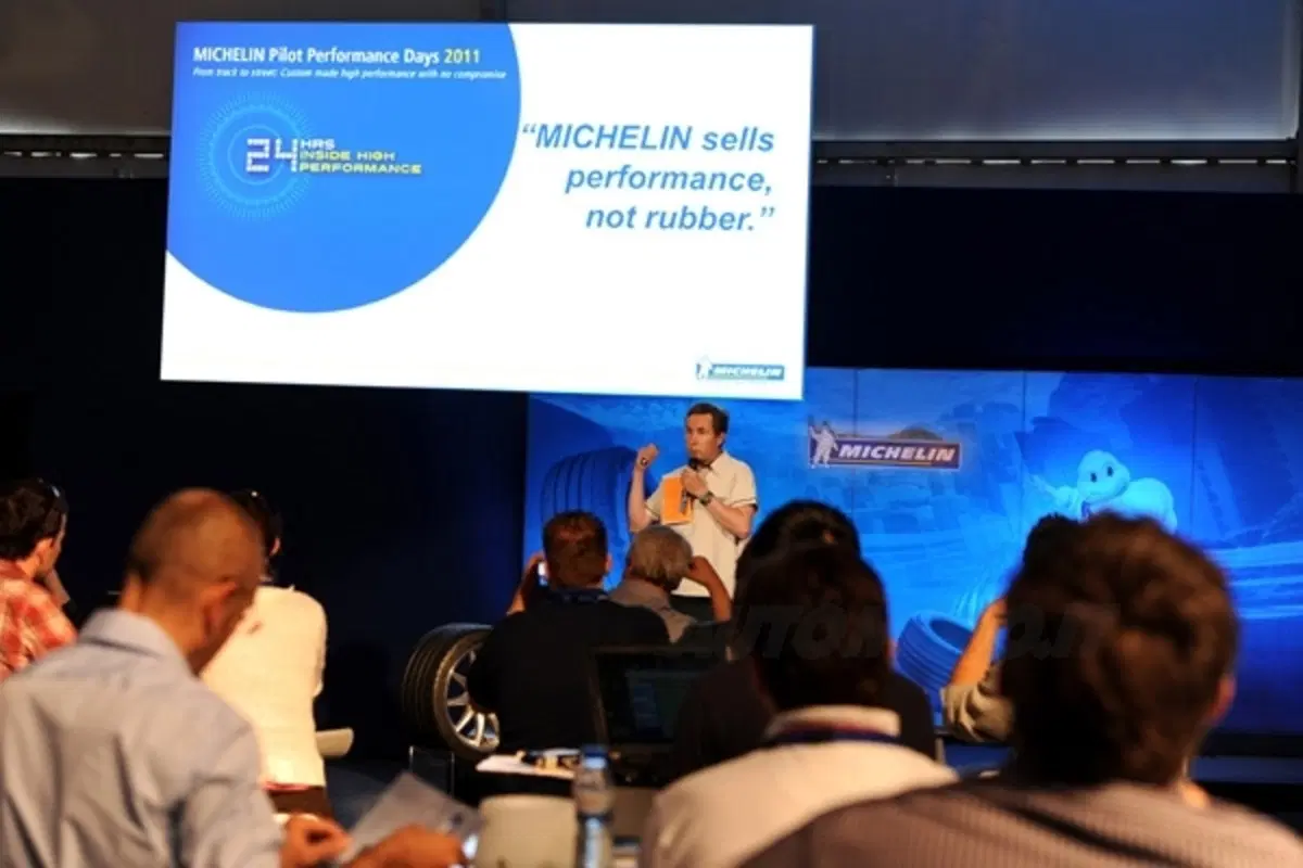 Michelin Pilot Performance Days: 20.000 CV in pista (3)