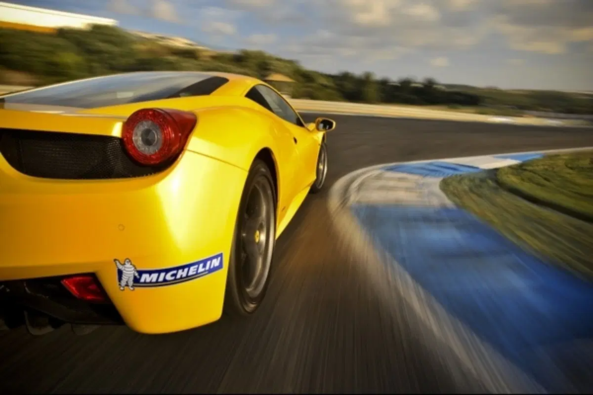 Michelin Pilot Performance Days: 20.000 CV in pista (8)