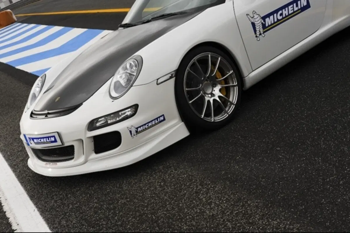 Michelin Pilot Performance Days: 20.000 CV in pista (25)