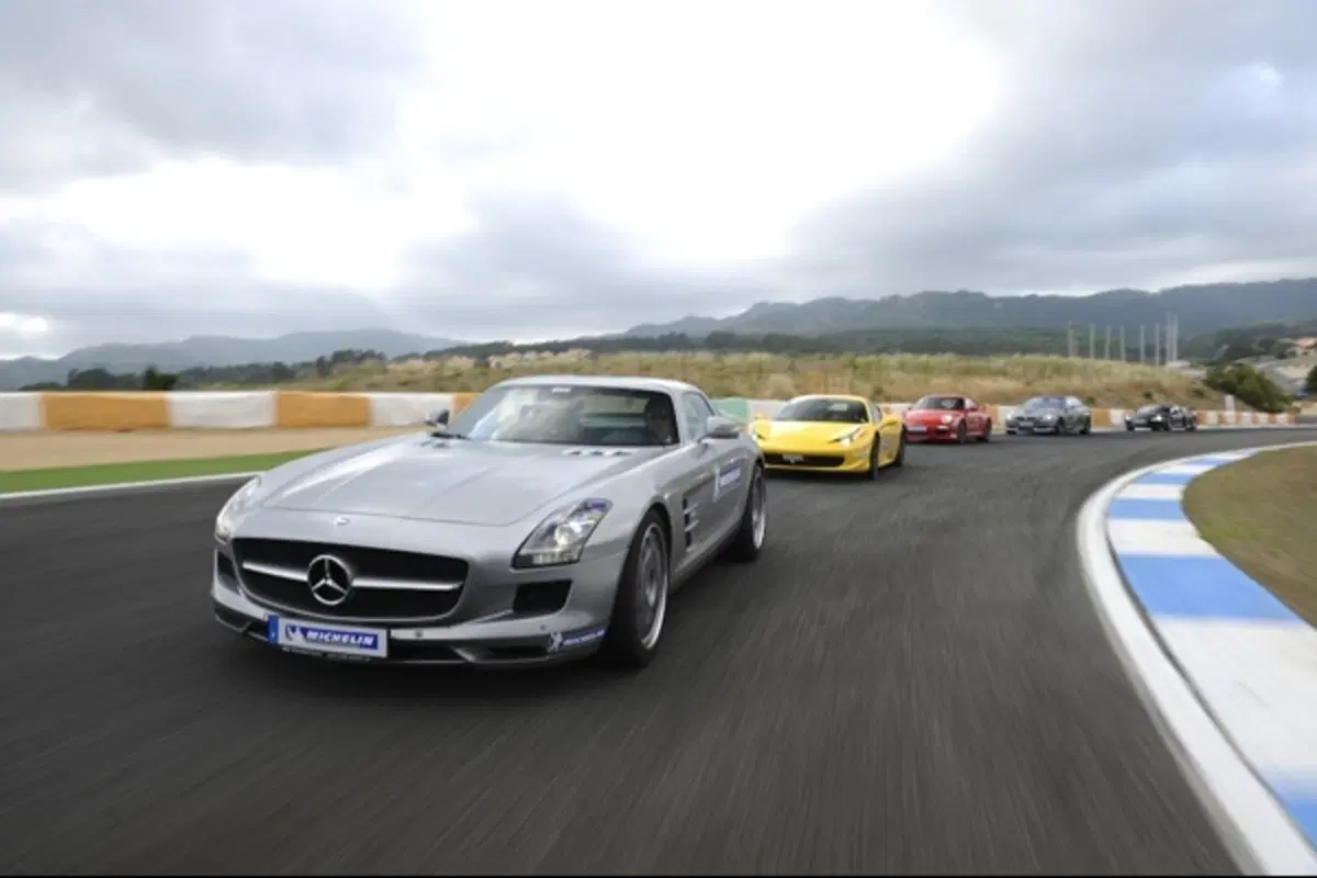 Michelin Pilot Performance Days: 20.000 CV in pista (35)
