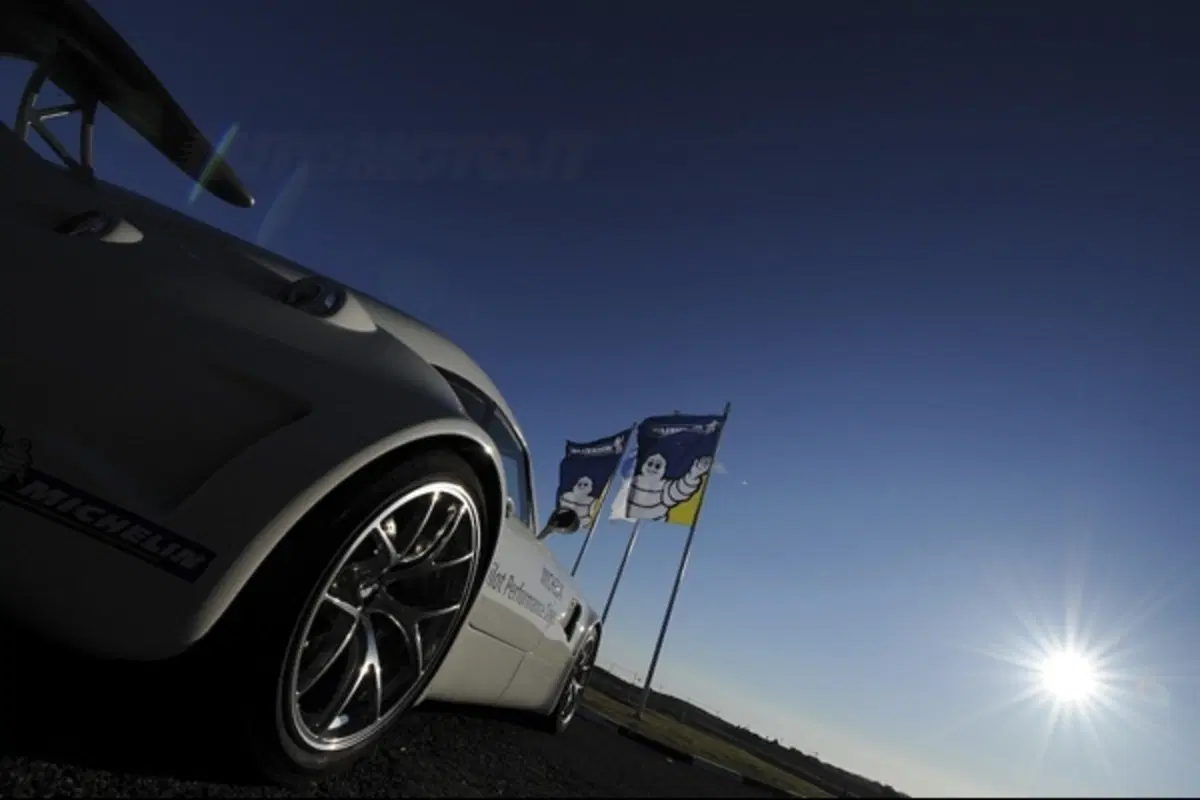 Michelin Pilot Performance Days: 20.000 CV in pista (52)