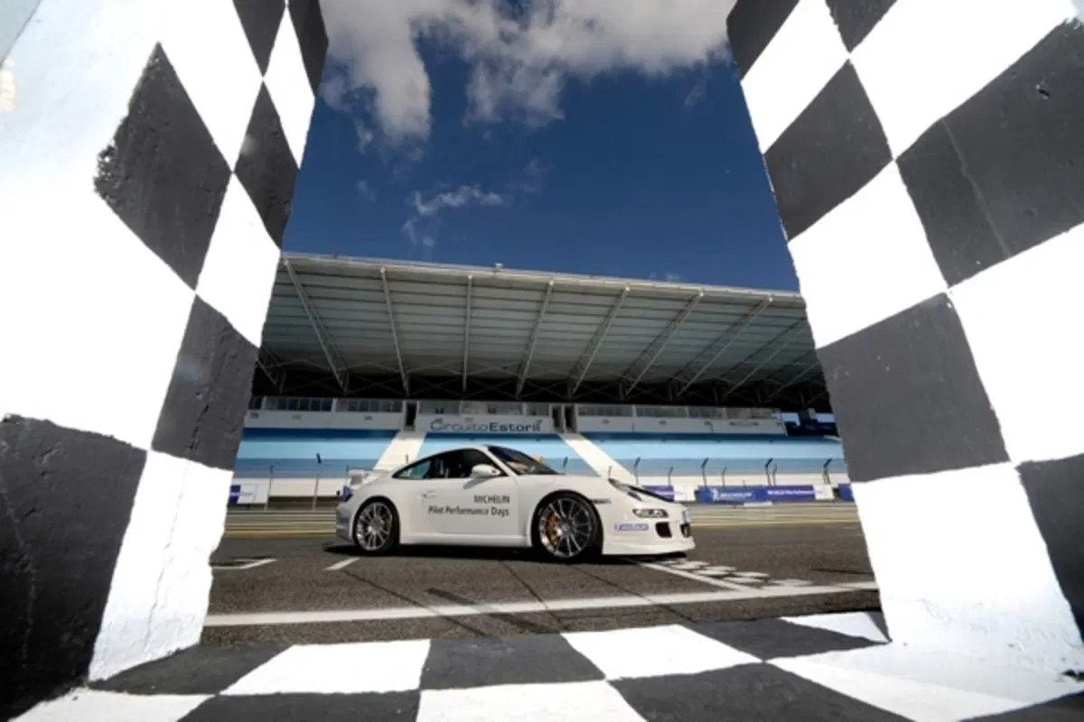 Michelin Pilot Performance Days: 20.000 CV in pista (74)