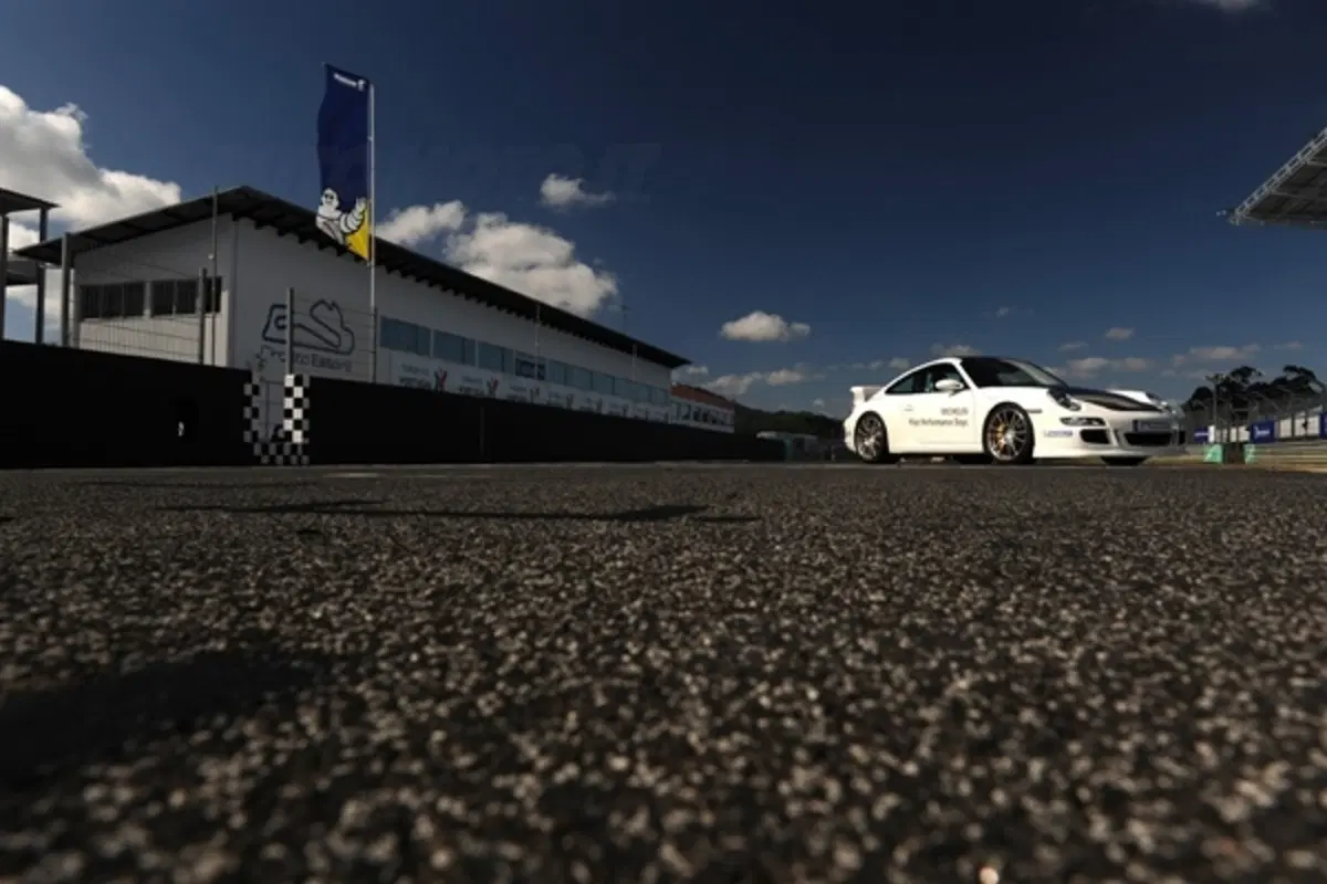 Michelin Pilot Performance Days: 20.000 CV in pista (78)
