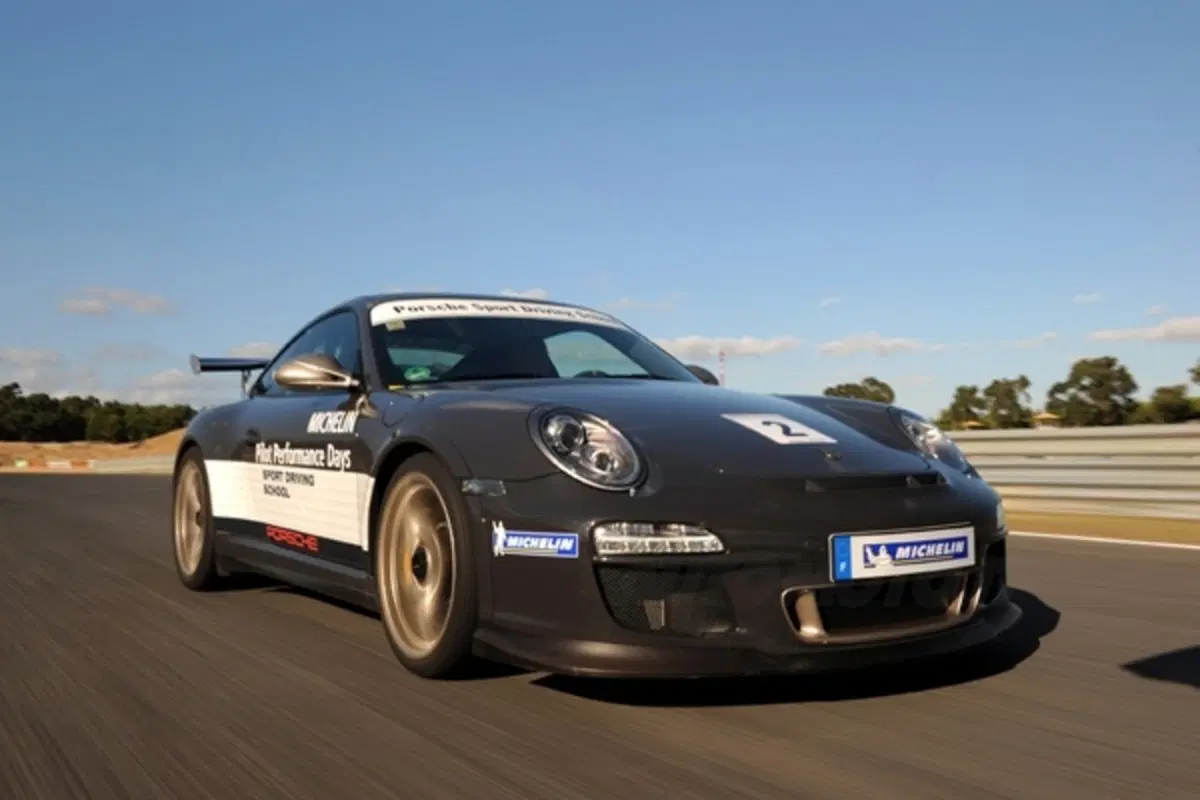Michelin Pilot Performance Days: 20.000 CV in pista (79)