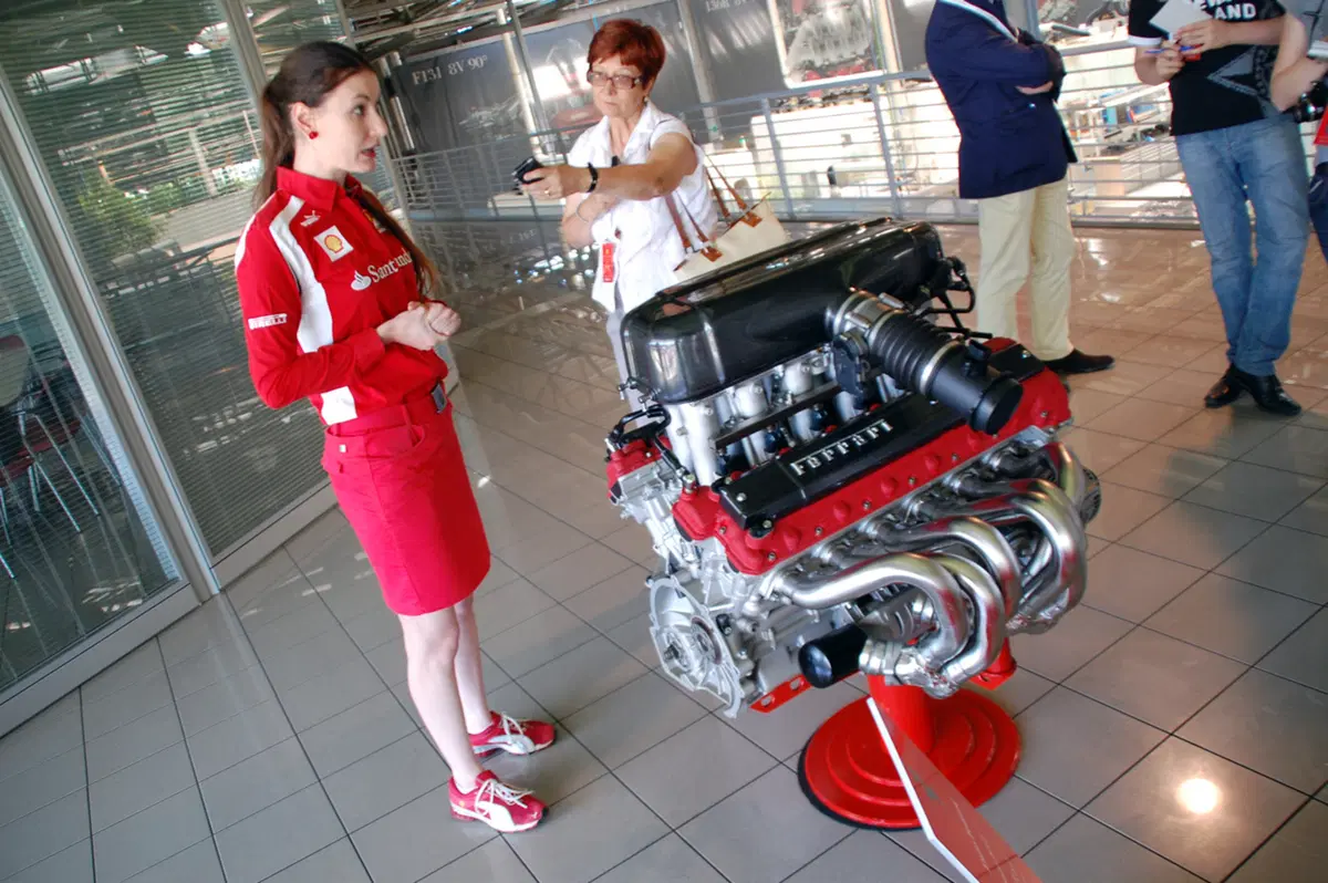 Ferrari: una passeggiata nel Mito (5)