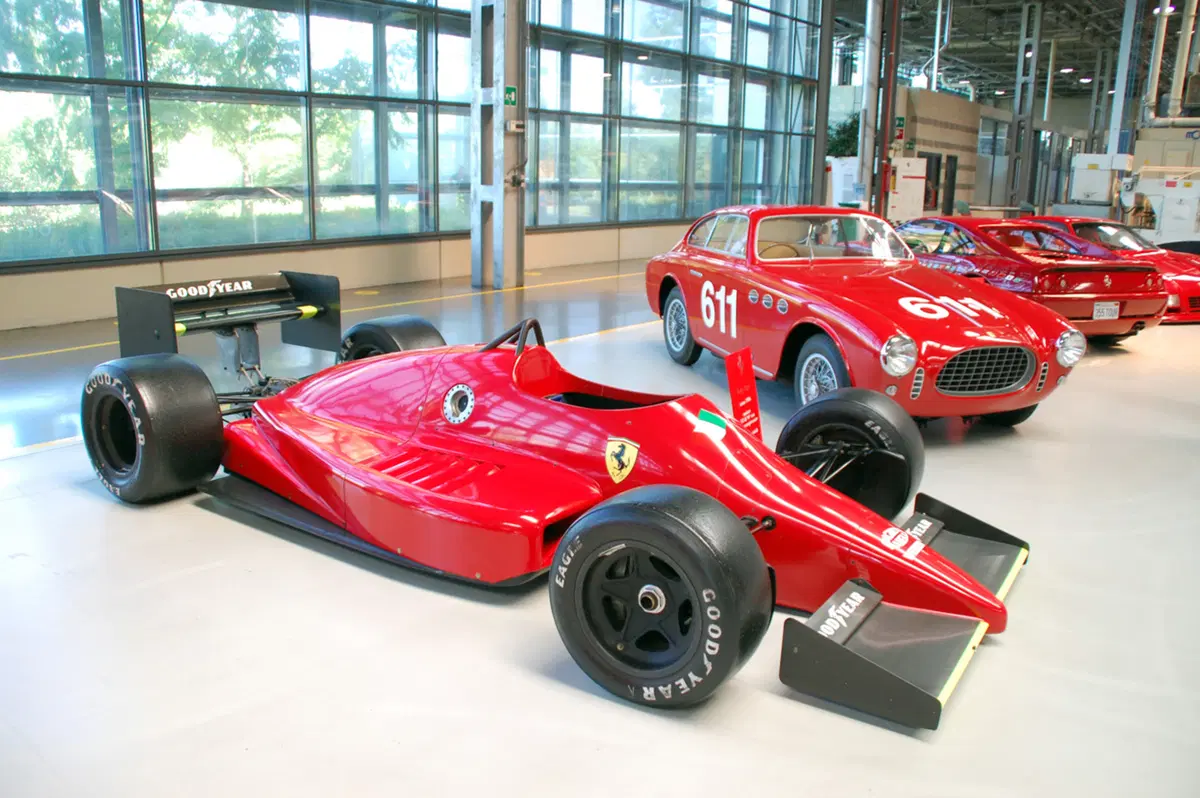 Ferrari: una passeggiata nel Mito (27)