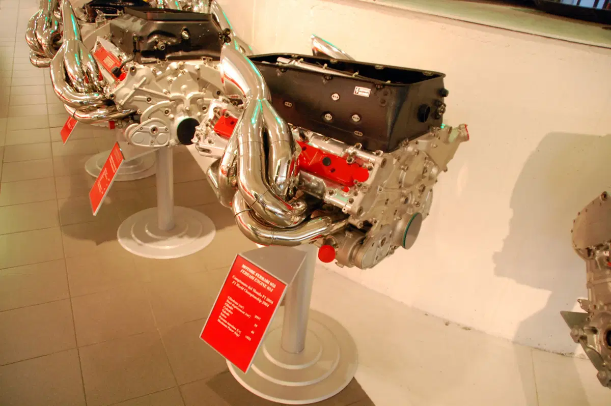 Ferrari: una passeggiata nel Mito (122)