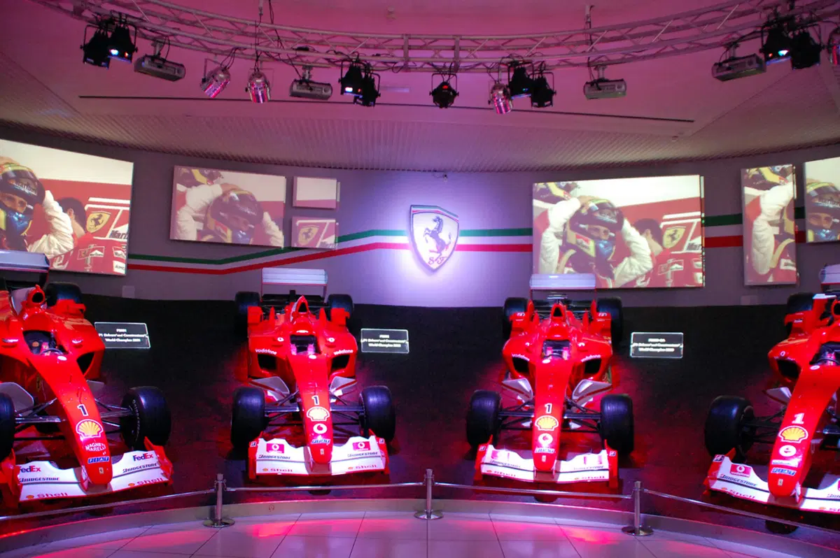 Ferrari: una passeggiata nel Mito (152)