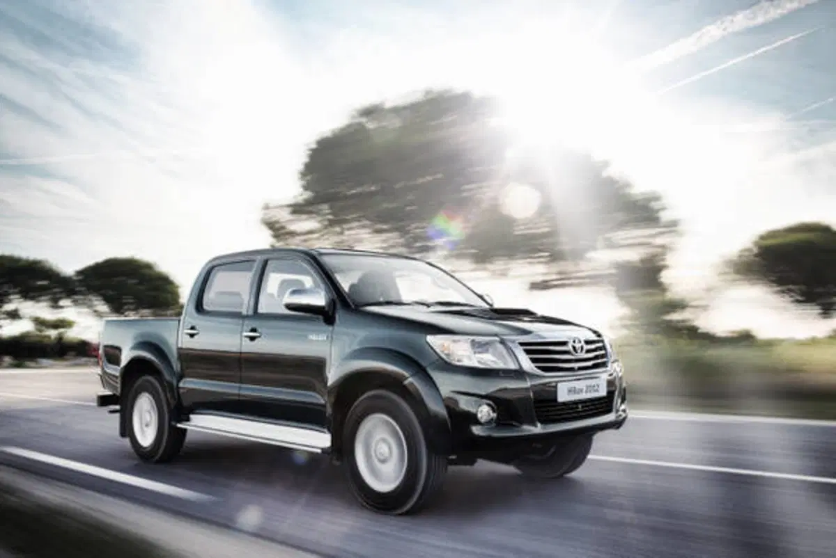 Nuova Toyota Hilux 2012: arriverà a settembre il restyling (2)
