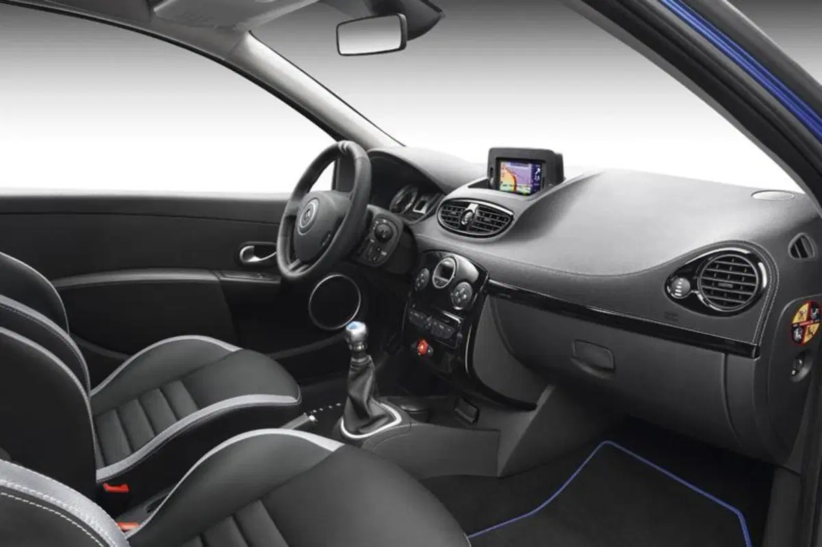 Renault Clio Gordini: si allarga la gamma delle "speciali" (6)