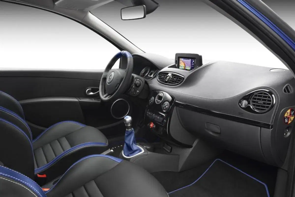 Renault Clio Gordini: si allarga la gamma delle "speciali" (7)