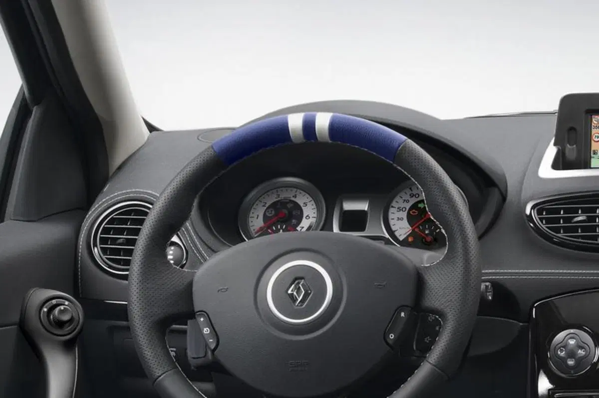 Renault Clio Gordini: si allarga la gamma delle "speciali" (11)