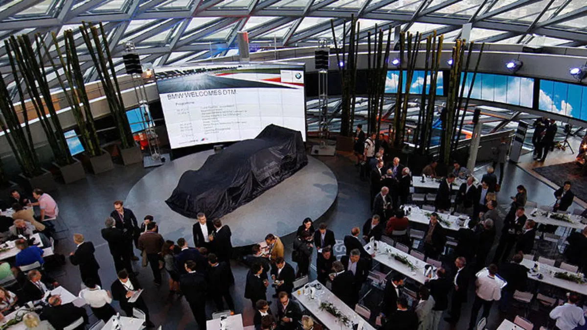 BMW M3 DTM: torna dopo 18 anni (2)