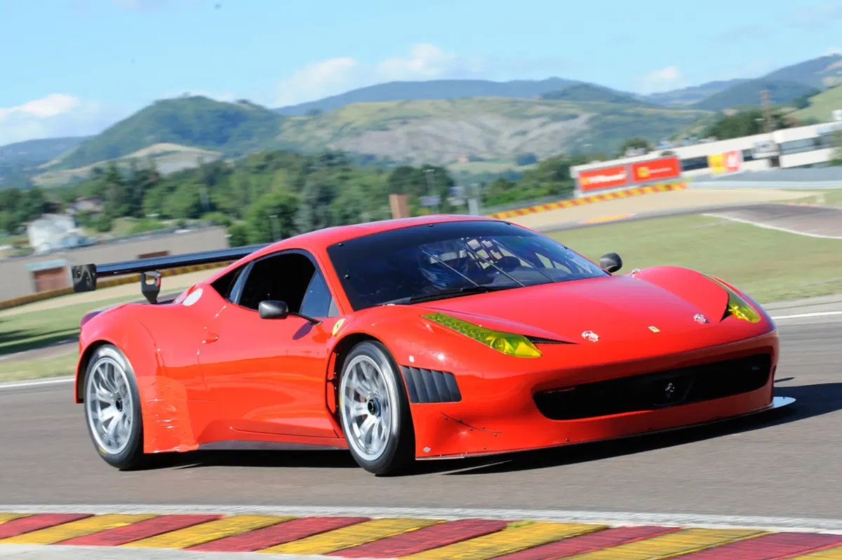 Ferrari 458 Italia Grand-Am (2)