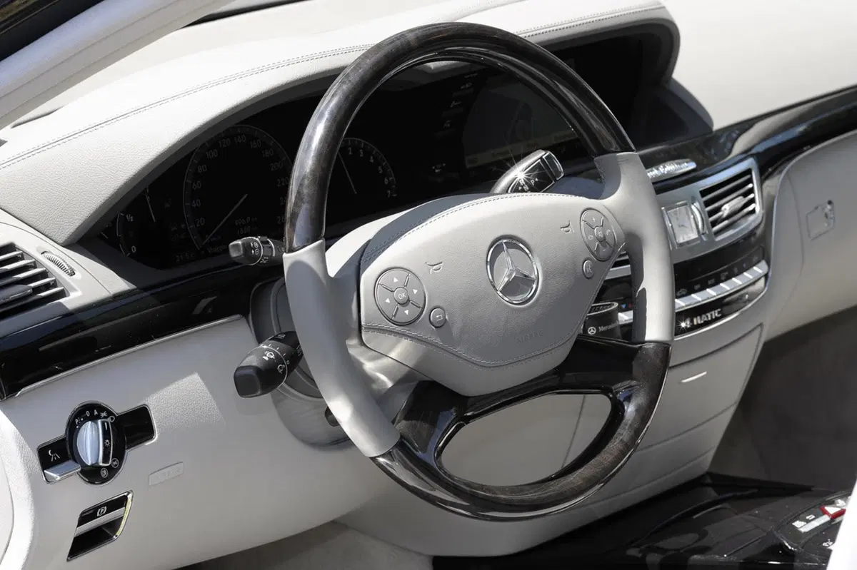 Mercedes Classe S Grand Edition (19)