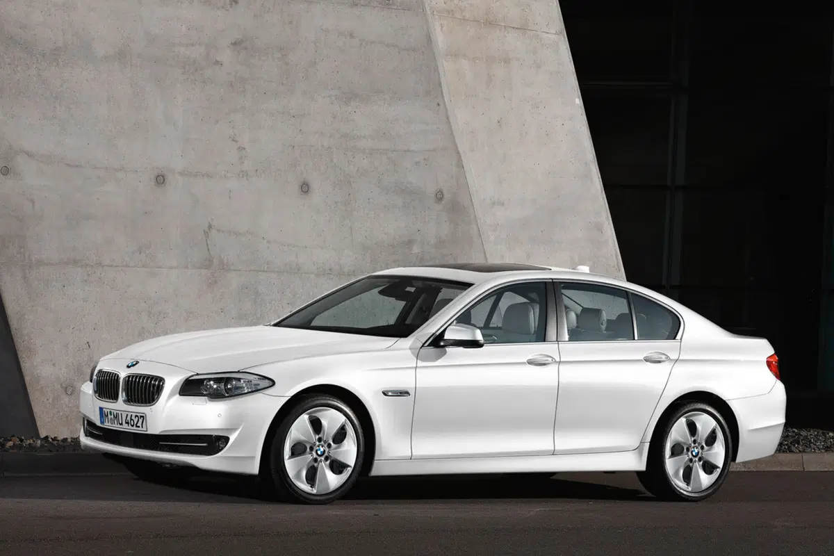 BMW Serie 5: in arrivo nuove motorizzazioni