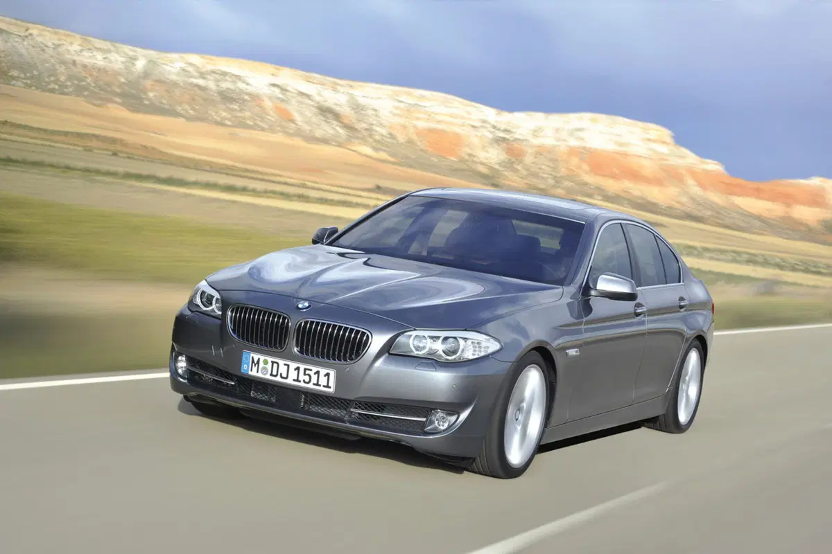 BMW Serie 5: in arrivo nuove motorizzazioni (4)