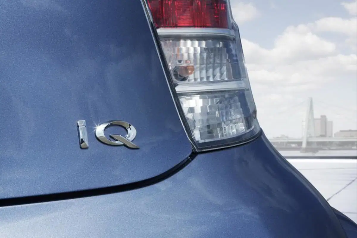 Toyota iQ: debutta negli USA con marchio Scion (5)
