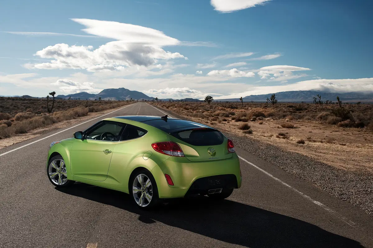 Hyundai Veloster 1.6 GDI (4)