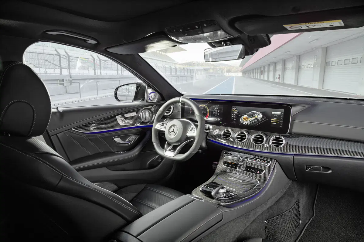 Nuova Mercedes E63 AMG: arriva la trazione integrale (11)