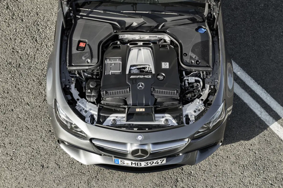 Nuova Mercedes E63 AMG: arriva la trazione integrale (13)