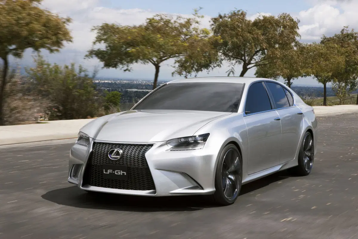 Lexus: la nuova GS debutterà a Pebble Beach (10)