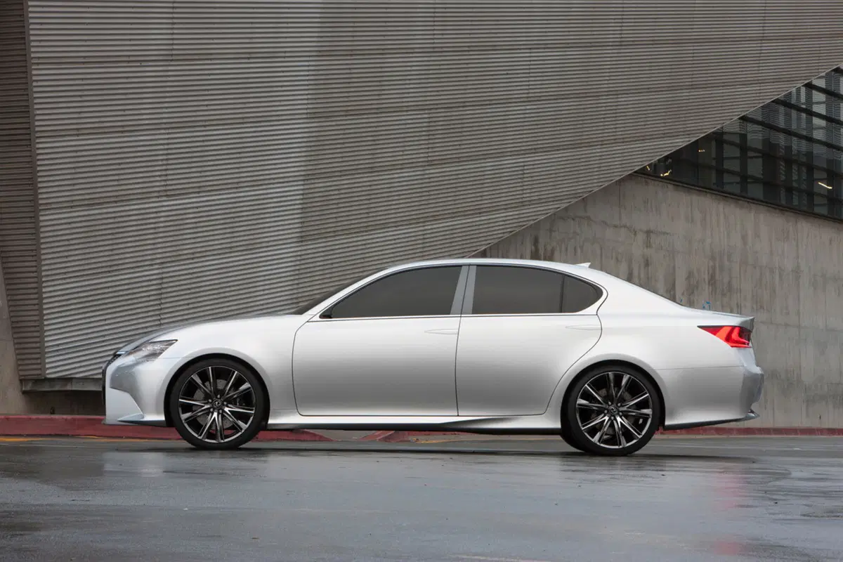 Lexus: la nuova GS debutterà a Pebble Beach (14)