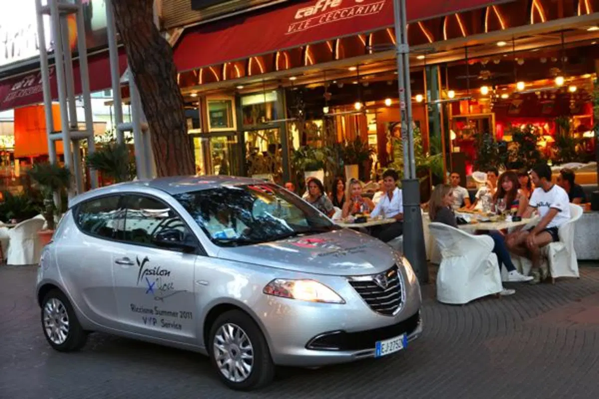 Ypsilon for You: una miglior mobilità a Riccione grazie a Lancia (6)