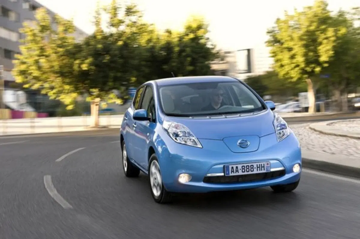 5 stelle NCAP nei test della NHTSA per Nissan Leaf