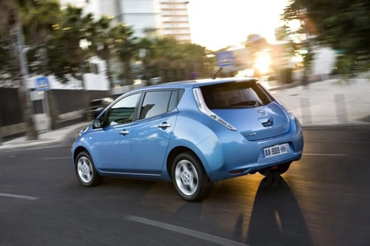 5 stelle NCAP nei test della NHTSA per Nissan Leaf (2)