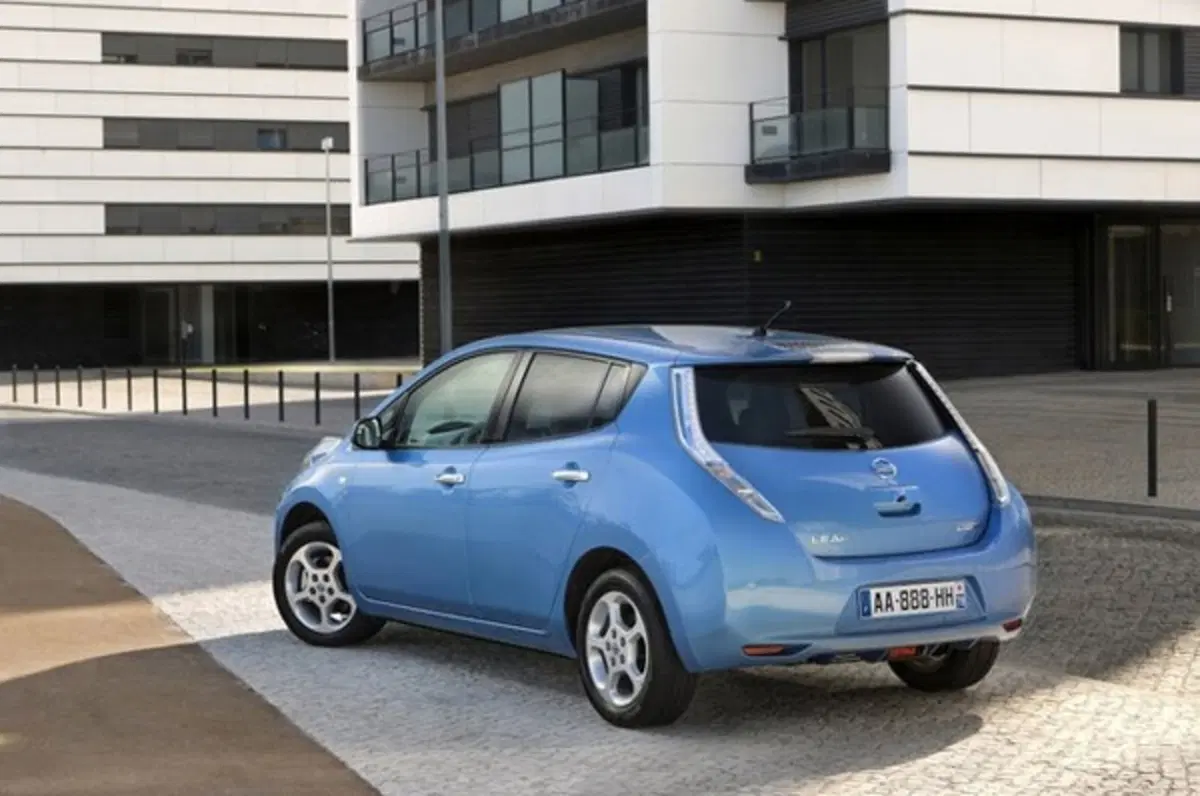 5 stelle NCAP nei test della NHTSA per Nissan Leaf (6)