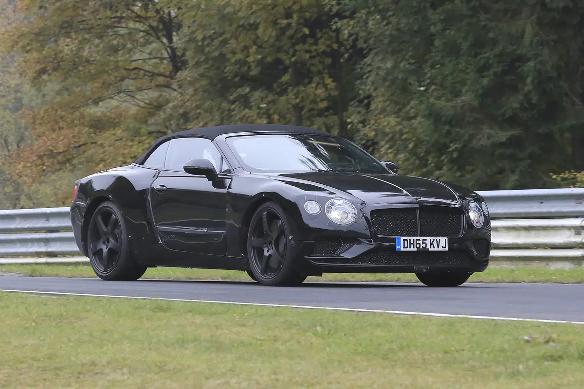 Nuove Bentley Continental GT e GTC: i muletti al Ring (5)