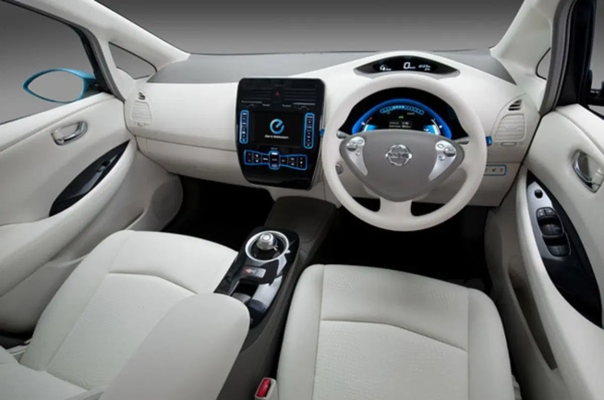 5 stelle NCAP nei test della NHTSA per Nissan Leaf (10)