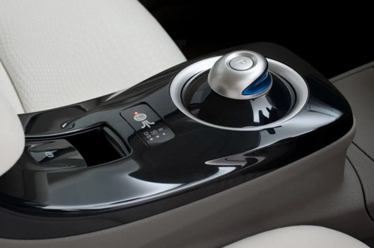 5 stelle NCAP nei test della NHTSA per Nissan Leaf (12)