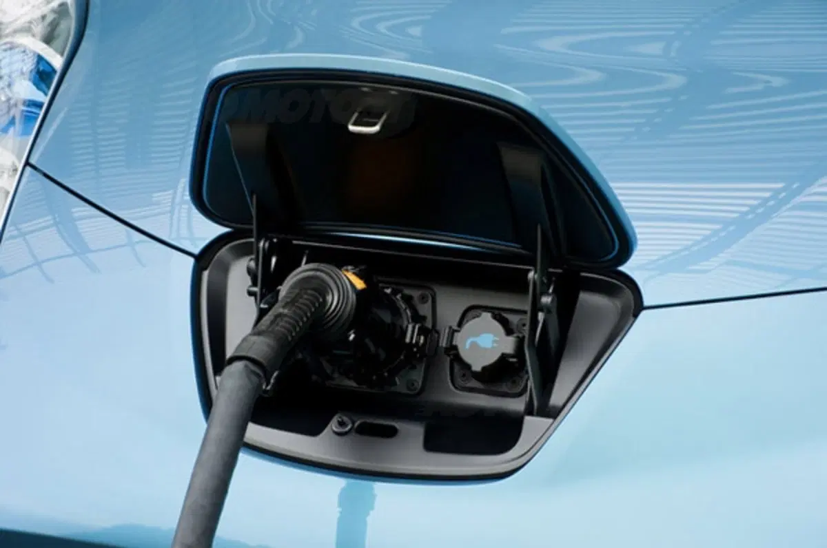 5 stelle NCAP nei test della NHTSA per Nissan Leaf (17)