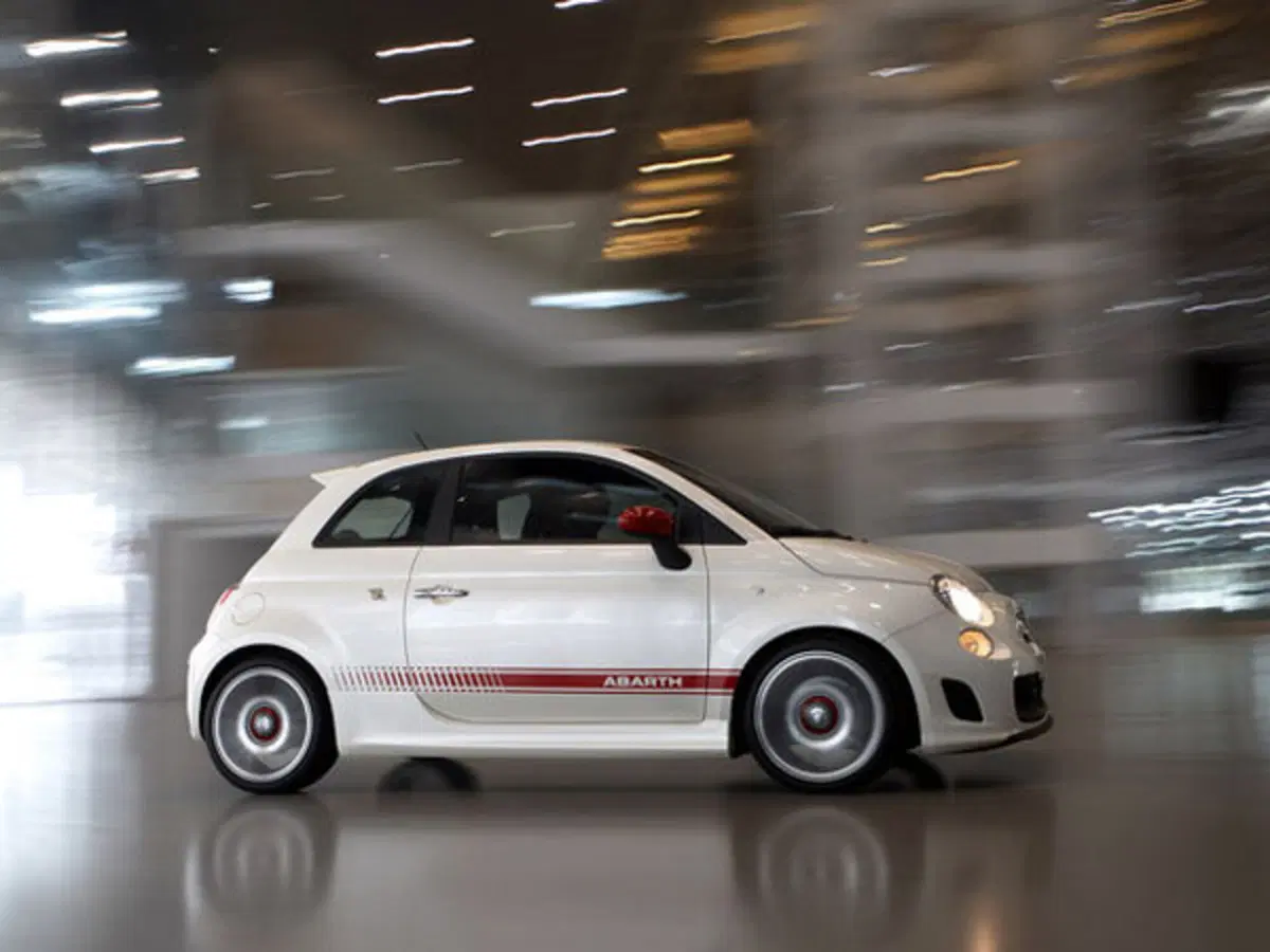 Abarth: la 500 dello Scorpione arriverà negli USA (8)