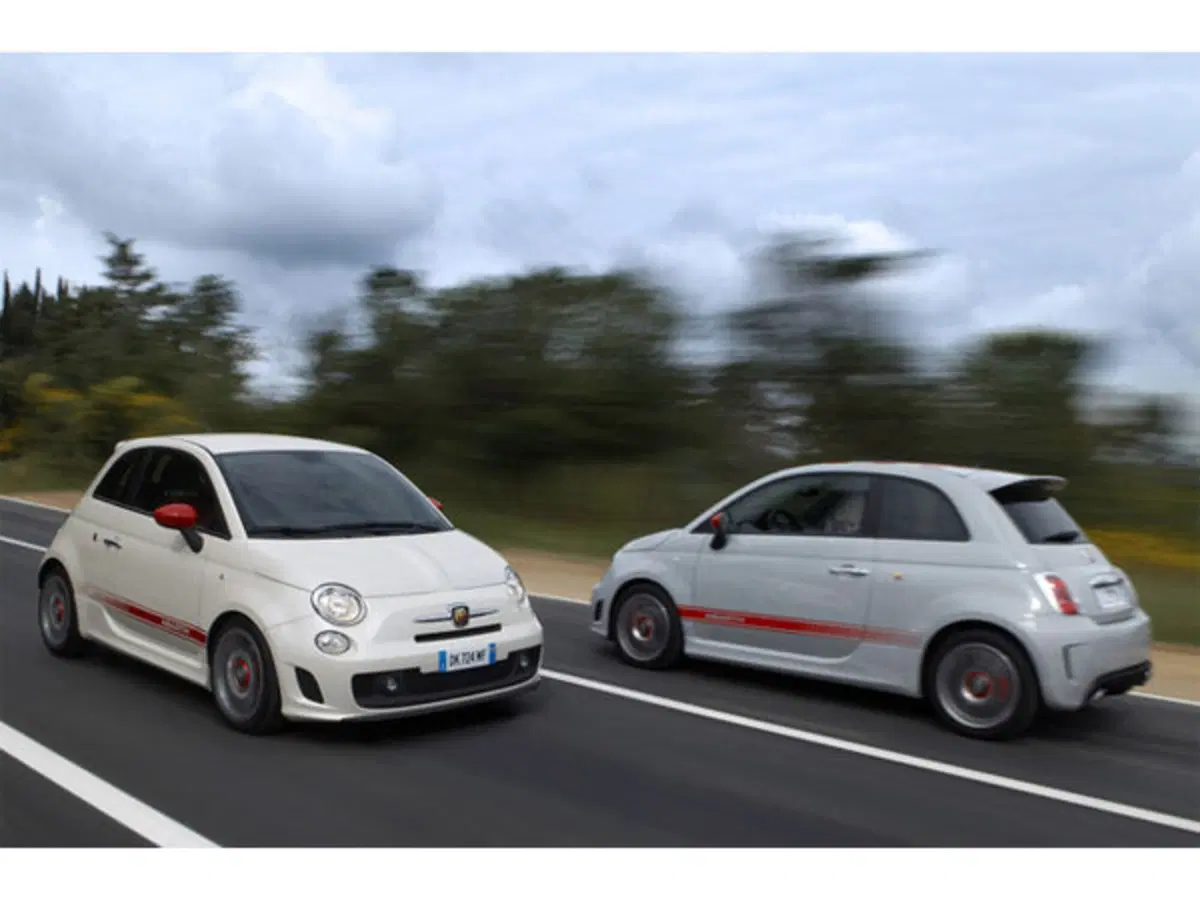 Abarth: la 500 dello Scorpione arriverà negli USA (10)