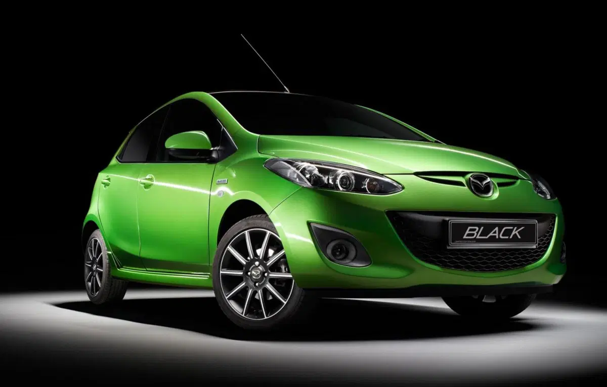 Mazda MX-5 e Mazda2 Black Series: edizione limitata per il solo mercato britannico (4)