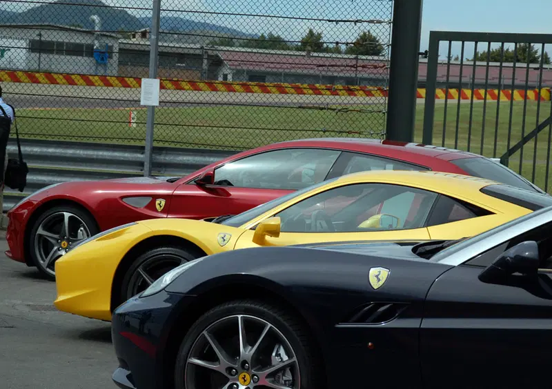 Ferrari: banche orientali avrebbero contattato Fiat per una Ipo