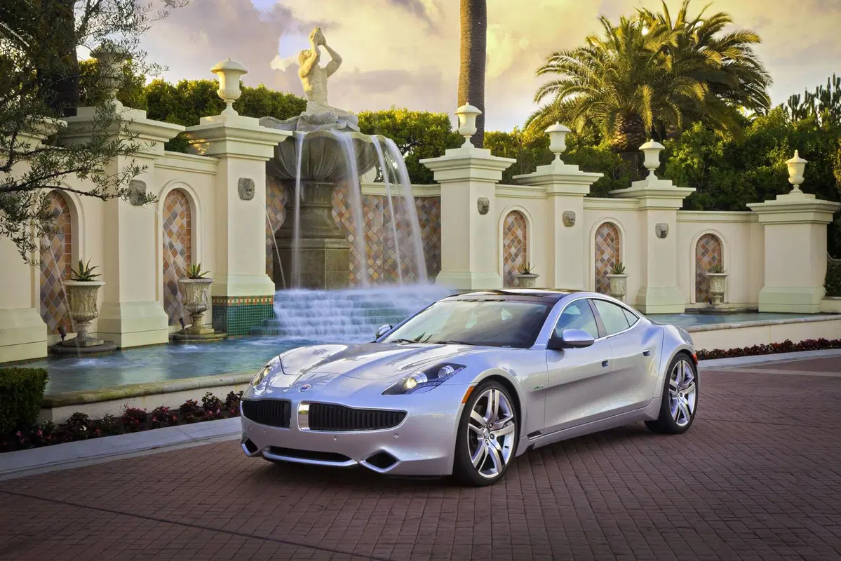 Fisker: al via le consegne della Karma (5)